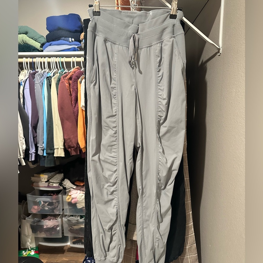 Lululemon dance studio joggers